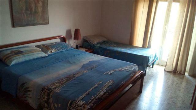 Casa Vivi' - Airport And City Apartment Napoli Bagian luar foto